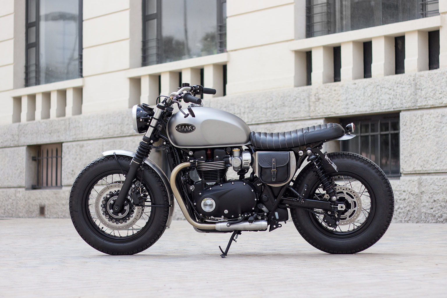 Triumph Bonneville милитари