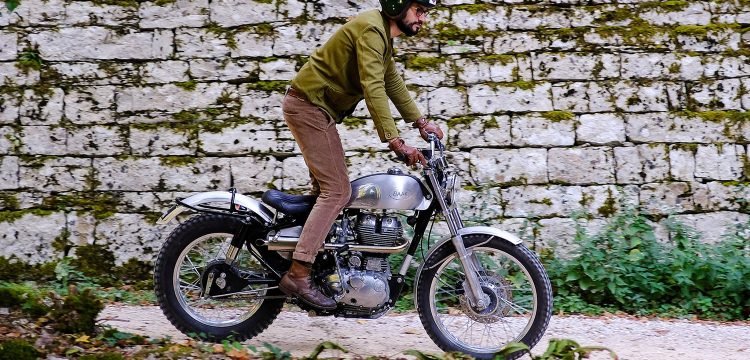 triumph scrambler baak